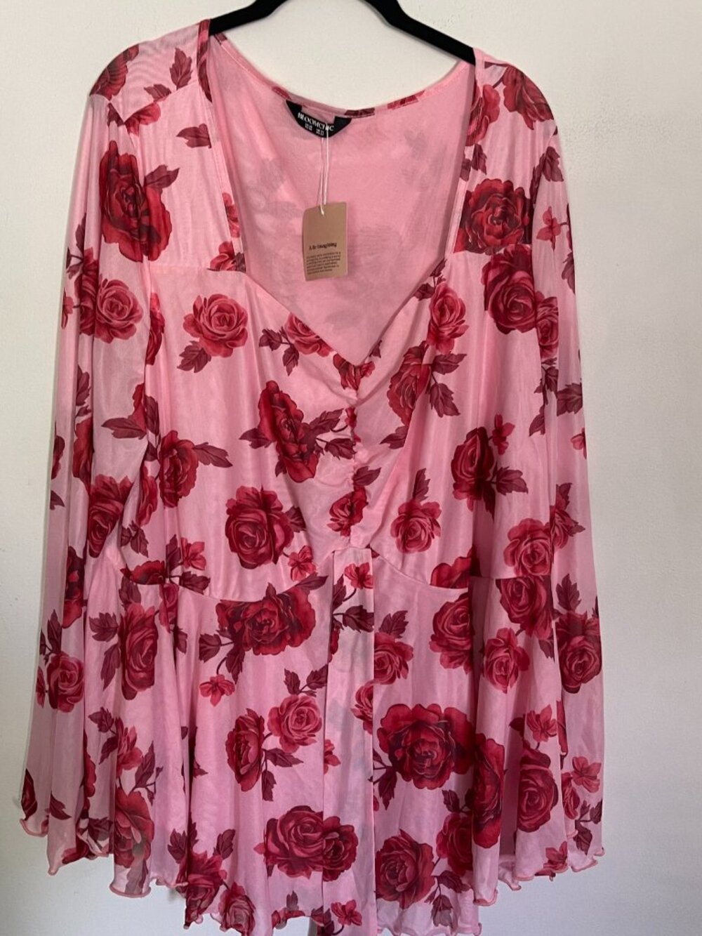 Bloomchic Women's Plus 28 Red Pink Roses Flutter Sleeve Blouse Top New T6
